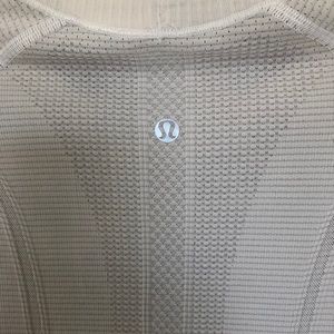 lululemon athletica Tops - Lululemon Swiftly Tech Long Sleeve Crew lululemon athletica Tops - Lululemon Swiftly Tech Long Sleeve Crew